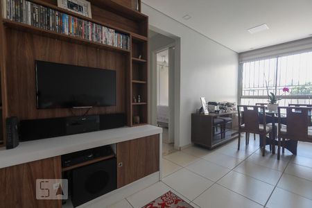 Sala de apartamento para alugar com 2 quartos, 60m² em Vila Santa Clara, São Paulo