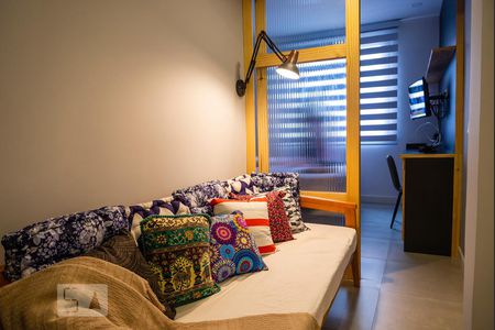Sala de apartamento para alugar com 1 quarto, 27m² em Copacabana, Rio de Janeiro