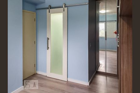 Suíte  de apartamento para alugar com 2 quartos, 58m² em Jardim Tupanci, Barueri