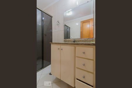 Banheiro de apartamento para alugar com 2 quartos, 76m² em Vila Assunção, Santo André