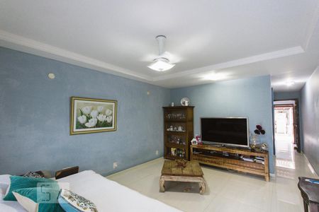 Sala (1º andar) de casa à venda com 2 quartos, 98m² em Curicica, Rio de Janeiro