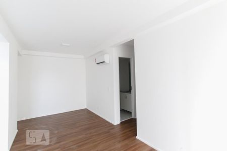 Sala de apartamento para alugar com 3 quartos, 65m² em Vila Santa Catarina, São Paulo