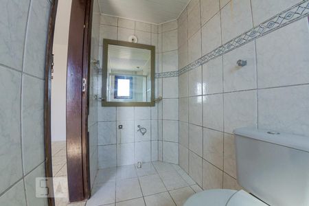Banheiro da Suíte de apartamento para alugar com 2 quartos, 148m² em Jardim Itu Sabará, Porto Alegre