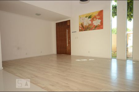 Sala de casa para alugar com 3 quartos, 180m² em Ingleses do Rio Vermelho, Florianópolis