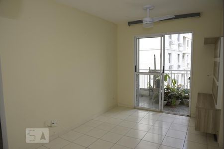 Apartamento à venda com 65m², 2 quartos e sem vagaSala