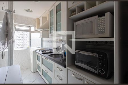 Cozinha de kitnet/studio à venda com 1 quarto, 36m² em Bela Vista, São Paulo