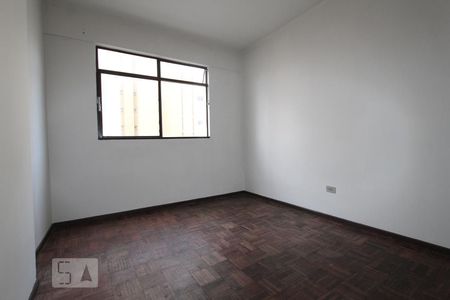 Quarto 1 de apartamento para alugar com 2 quartos, 57m² em Rebouças, Curitiba