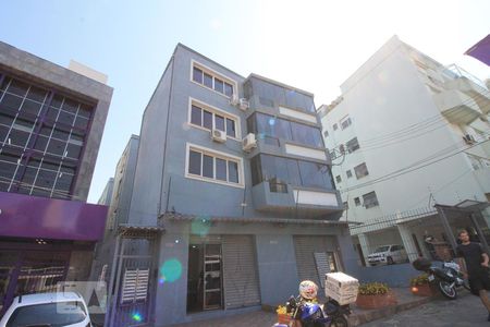 Fachada de apartamento à venda com 3 quartos, 70m² em Petrópolis, Porto Alegre