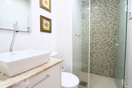 Banheiro - Torneira de apartamento para alugar com 2 quartos, 50m² em Taquara, Rio de Janeiro