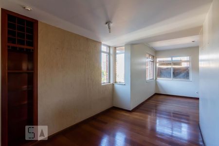 Sala 2 de apartamento à venda com 3 quartos, 105m² em Serra, Belo Horizonte