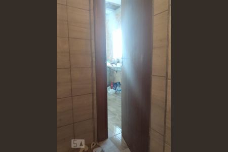 Corredor de casa para alugar com 2 quartos, 90m² em Vila Bela Vista, Santo André