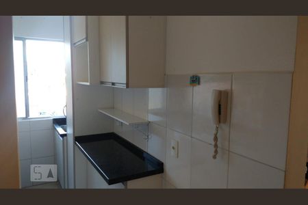 Cozinha de apartamento para alugar com 2 quartos, 52m² em Santa Cândida, Curitiba