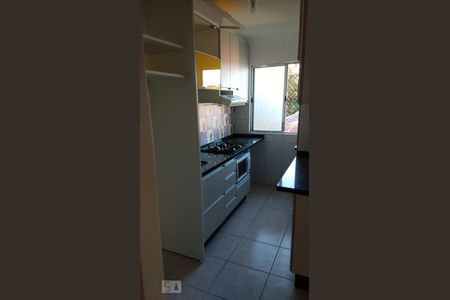 Cozinha de apartamento para alugar com 2 quartos, 52m² em Santa Cândida, Curitiba