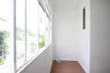 Sala de apartamento para alugar com 2 quartos, 55m² em Paraíso, São Paulo
