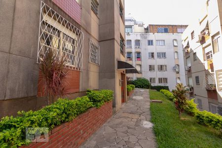 Fachada do bloco de apartamento à venda com 1 quarto, 30m² em Bela Vista, Porto Alegre