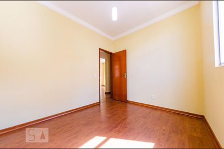 Quarto 2 de apartamento para alugar com 2 quartos, 55m² em Nova Suíça, Belo Horizonte