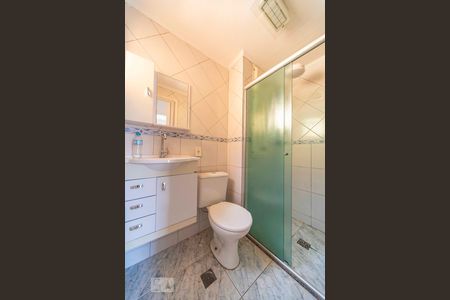 Banheiro  de apartamento à venda com 2 quartos, 55m² em Vila Metalúrgica, Santo André