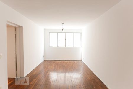 Apartamento à venda com 75m², 2 quartos e 1 vagaSala