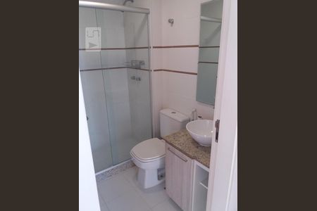 Banheiro de apartamento à venda com 2 quartos, 68m² em Santa Rosa, Niterói