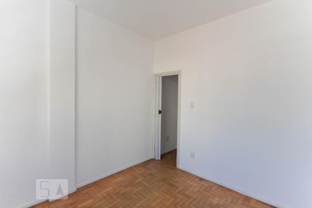 Quarto de apartamento para alugar com 2 quartos, 47m² em Tijuca, Rio de Janeiro