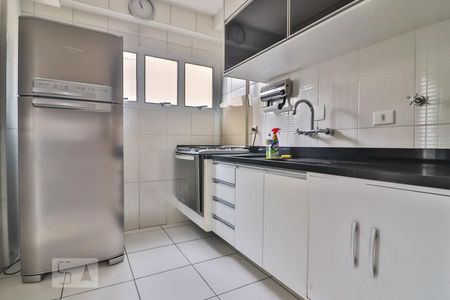 Cozinha de apartamento à venda com 2 quartos, 68m² em Pinheiros, São Paulo
