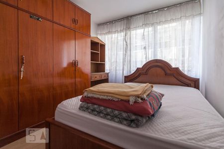 Quarto 1 de apartamento para alugar com 3 quartos, 75m² em São Francisco, Curitiba