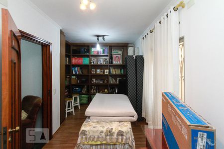 Suite 01 de casa à venda com 5 quartos, 300m² em Vila Esperança, São Paulo