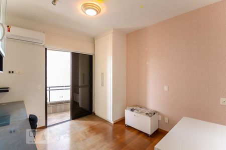 Apartamento à venda com 170m², 3 quartos e 3 vagas Apartamento à venda com 170m², 3 quartos e 3 vagasSuíte 3