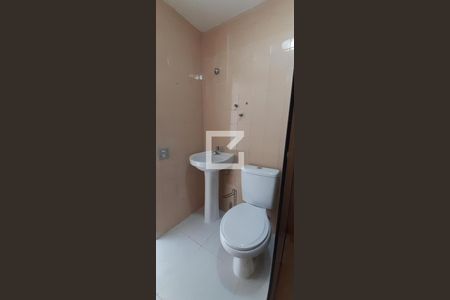 Banheiro de apartamento à venda com 2 quartos, 60m² em Taquara, Rio de Janeiro