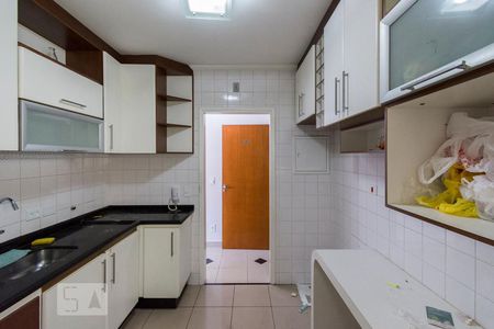 Cozinha de apartamento à venda com 2 quartos, 64m² em Jaguaribe, Osasco