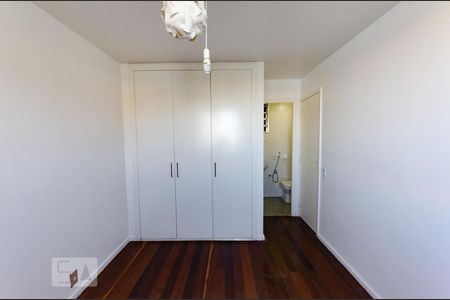 Suíte - Armários de apartamento para alugar com 2 quartos, 90m² em Lagoa, Rio de Janeiro