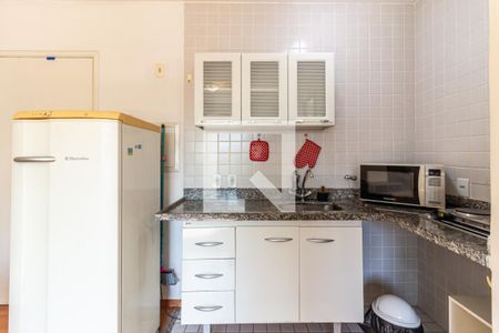 Cozinha de apartamento à venda com 1 quarto, 30m² em Vila Buarque, São Paulo