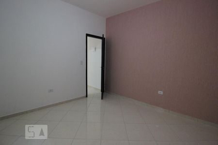 Quarto de kitnet/studio para alugar com 1 quarto, 25m² em Vila Romero, São Paulo