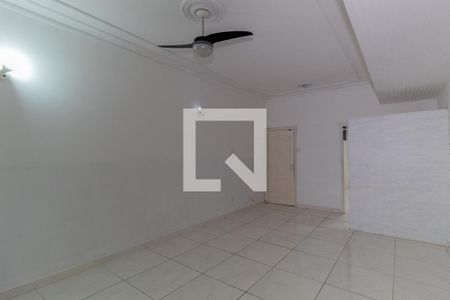 Apartamento à venda com 101m², 3 quartos e sem vagaSala