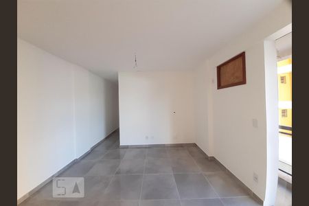 Sala de apartamento para alugar com 2 quartos, 80m² em Todos Os Santos, Rio de Janeiro