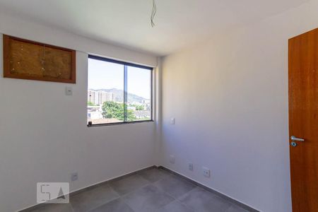 Quarto  de apartamento para alugar com 2 quartos, 60m² em Todos Os Santos, Rio de Janeiro