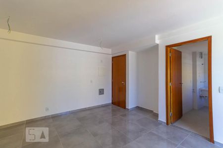 Sala de apartamento para alugar com 2 quartos, 60m² em Todos Os Santos, Rio de Janeiro