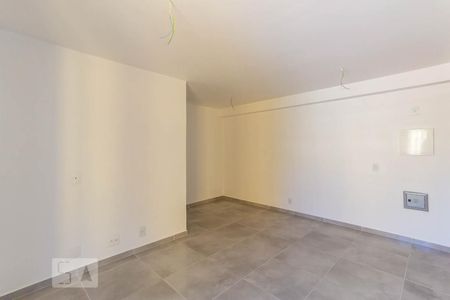 Sala de apartamento para alugar com 2 quartos, 60m² em Todos Os Santos, Rio de Janeiro