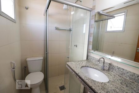 Banheiro da Suíte de apartamento para alugar com 2 quartos, 57m² em Setor dos Afonsos, Aparecida de Goiânia