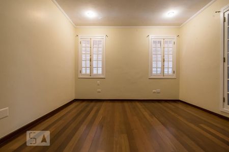 Suíte 1 de casa à venda com 3 quartos, 480m² em Jardim dos Estados, São Paulo