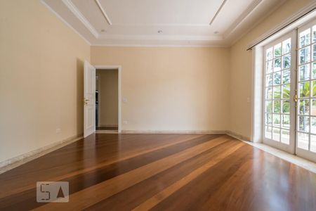 Sala de casa à venda com 3 quartos, 480m² em Jardim dos Estados, São Paulo