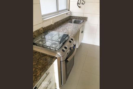 Cozinha de apartamento para alugar com 3 quartos, 78m² em Taquara, Rio de Janeiro