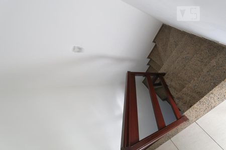 Escada de casa à venda com 2 quartos, 120m² em Curicica, Rio de Janeiro