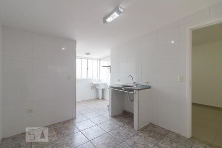 Cozinha de apartamento para alugar com 1 quarto, 52m² em Jardim Tranqüilidade, Guarulhos