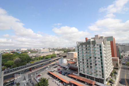 Vista piscina de apartamento para alugar com 1 quarto, 24m² em Santana, São Paulo