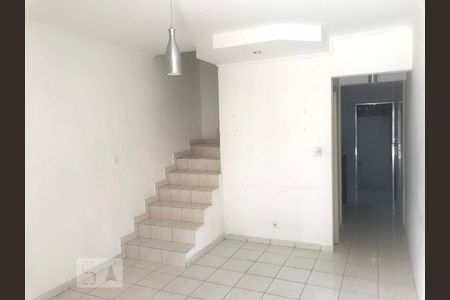 Sala de casa de condomínio à venda com 2 quartos, 100m² em Ponte Rasa, São Paulo