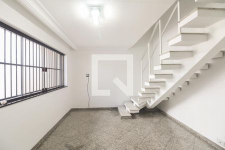 Sala  de casa para alugar com 3 quartos, 130m² em Chácara Califórnia, São Paulo