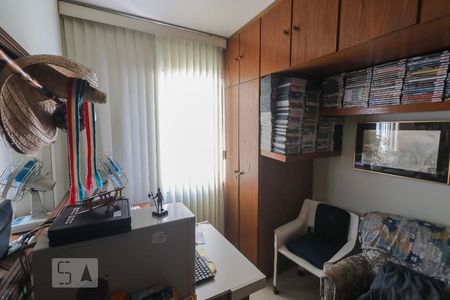 Quarto 2 de casa para alugar com 3 quartos, 130m² em Chácara Califórnia, São Paulo