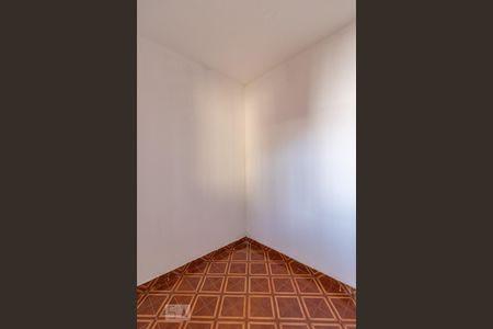 Quarto 1 de casa para alugar com 2 quartos, 70m² em Jardim Laone, São Paulo