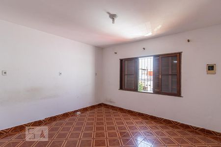 Quarto 2 de casa para alugar com 2 quartos, 70m² em Jardim Laone, São Paulo